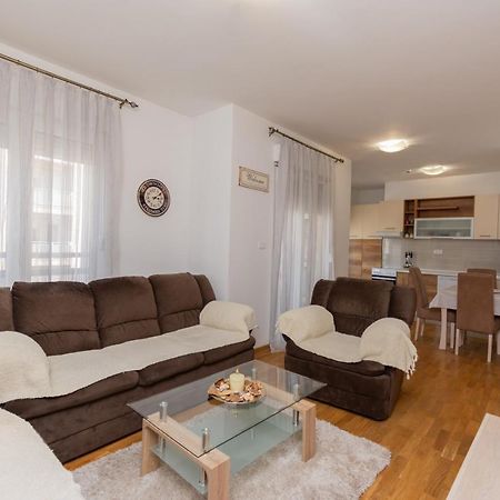 City Compass Apartment 2 Podgorica Kültér fotó