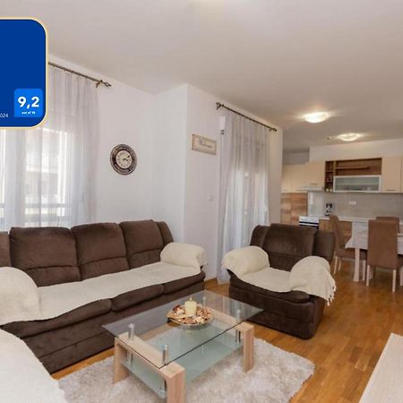 City Compass Apartment 2 Podgorica Kültér fotó