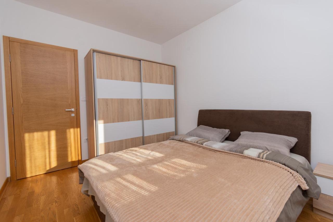 City Compass Apartment 2 Podgorica Kültér fotó