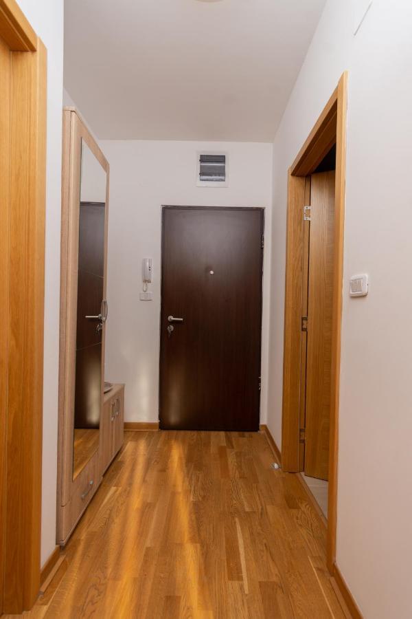 City Compass Apartment 2 Podgorica Kültér fotó